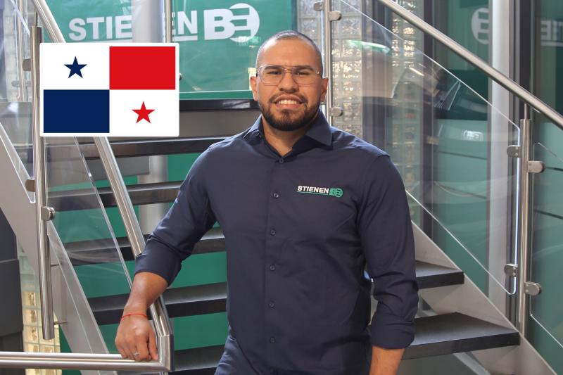 Panama sluit zich aan bij de Stienen Familie - 1